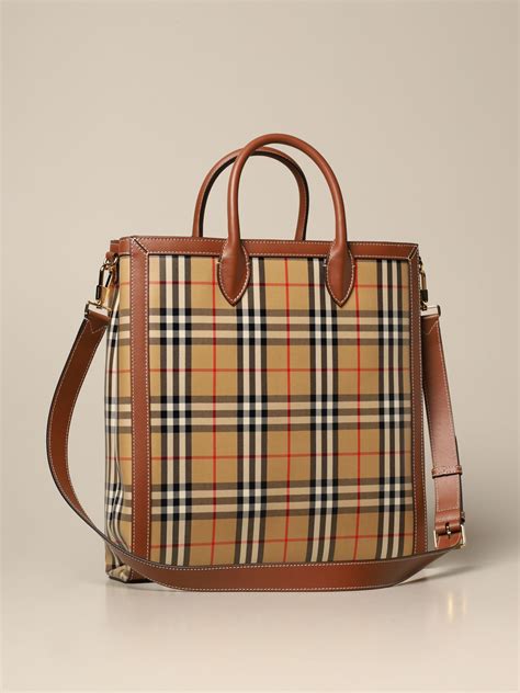 burberry hanftasche stpff|burberry handbags designer.